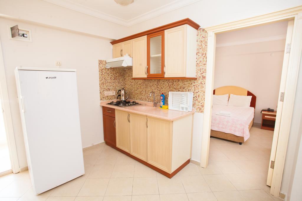 Yalcinkaya Apart Hotel Çeşme Εξωτερικό φωτογραφία